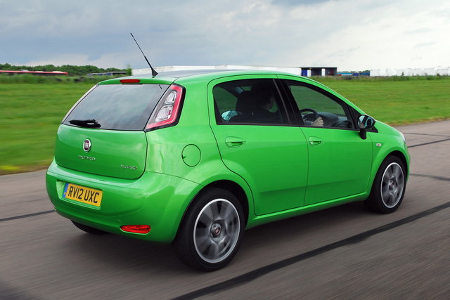fiat punto storia 04