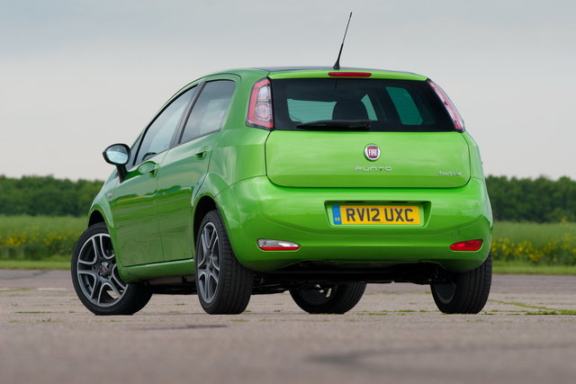 fiat punto storia 07