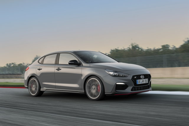 hyundai i30 fastback n 2018 09 19
