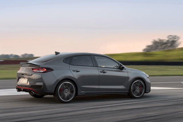 hyundai i30 fastback n 2018 09 20