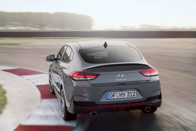 hyundai i30 fastback n 2018 09 26