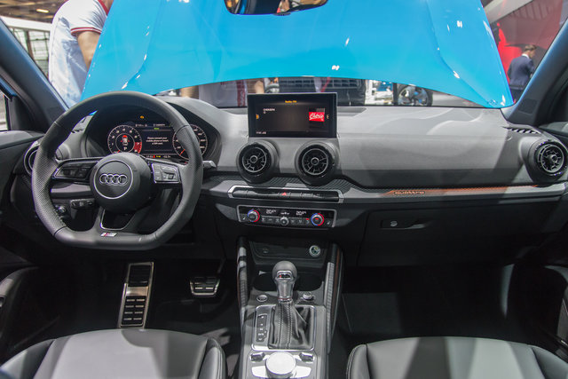 audi sq2 parigi 2018 5