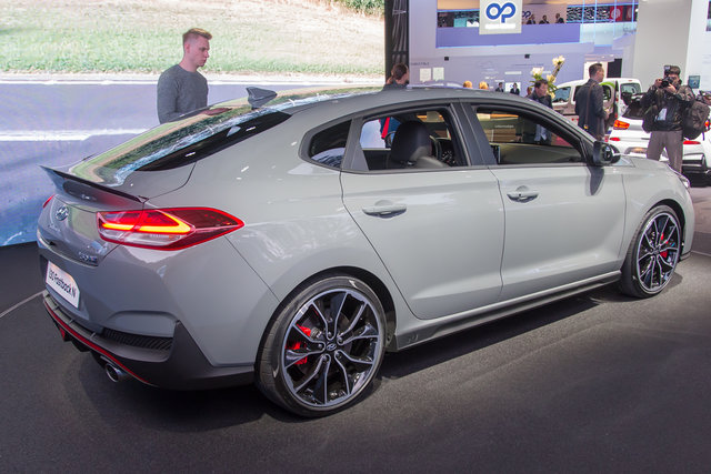 hyundai i30 fastback n parigi 2018 3