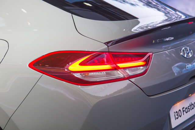 hyundai i30 fastback n parigi 2018 4