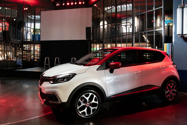 renault captur garage italia tokyo 17