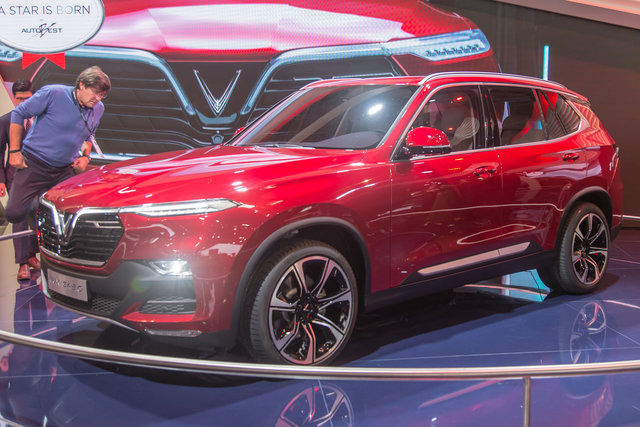 vinfast lux sa parigi 2018 4