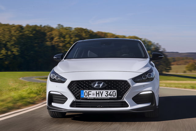 hyundai i30 fastback n line 2018 11 04