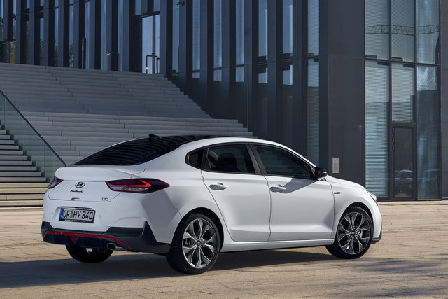 hyundai i30 fastback n line 2018 11 16