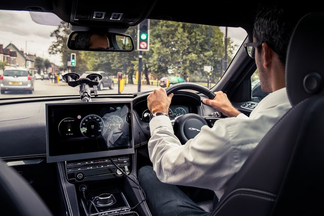 jaguar v2x semafori 1