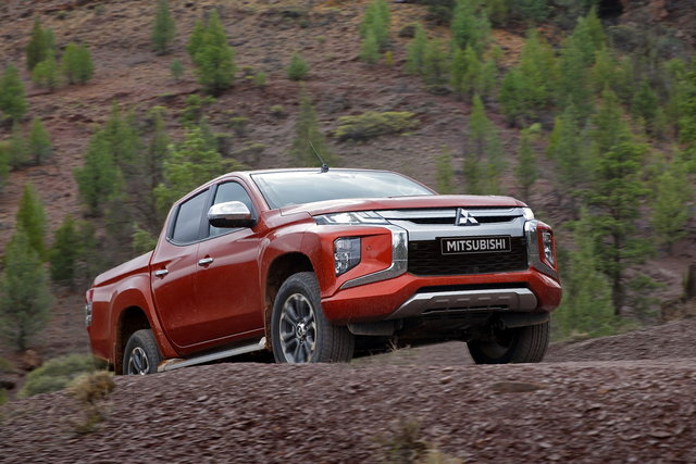 mitsubishi l200 restyling 2018 11 04