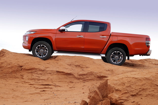 mitsubishi l200 restyling 2018 11 17