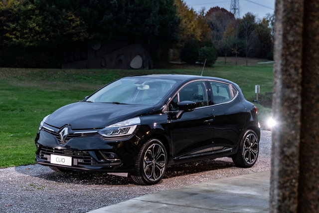 renault clio moschino 04