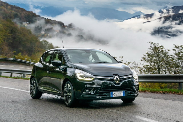renault clio moschino 09