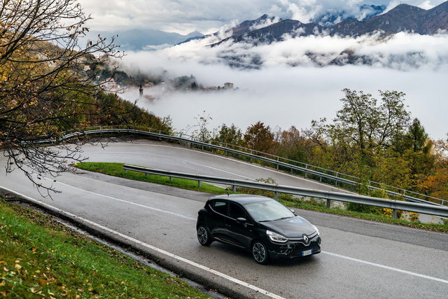 renault clio moschino 12