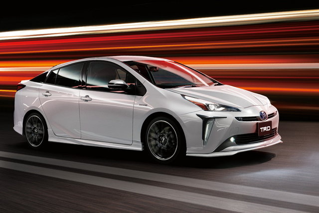 toyota prius 2019 trd 03