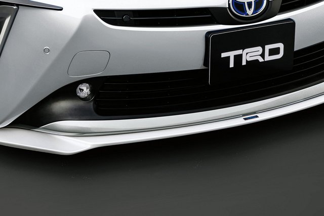 toyota prius 2019 trd 08