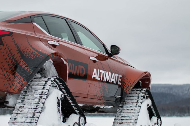 nissan altima 2