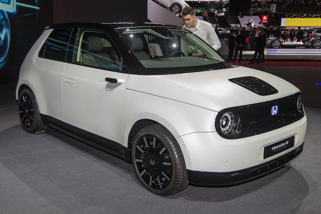 honda e prototipe ginevra 2019 10