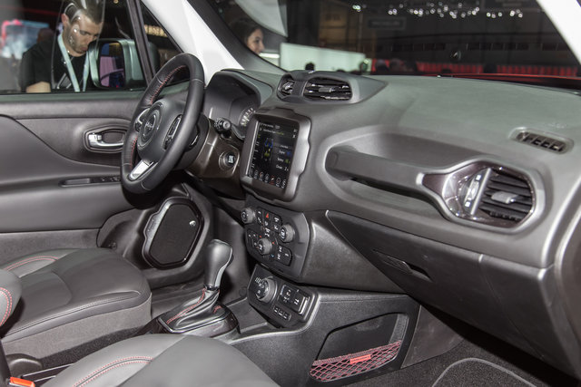 jeep rebegade ibrida ginevra 2019 5