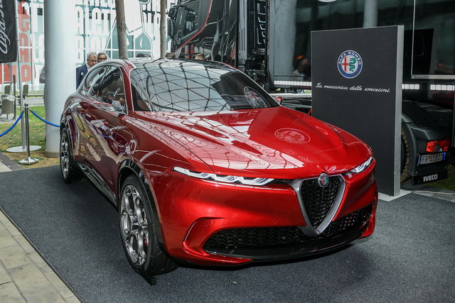 alfa romeo tonale fiera milano 5