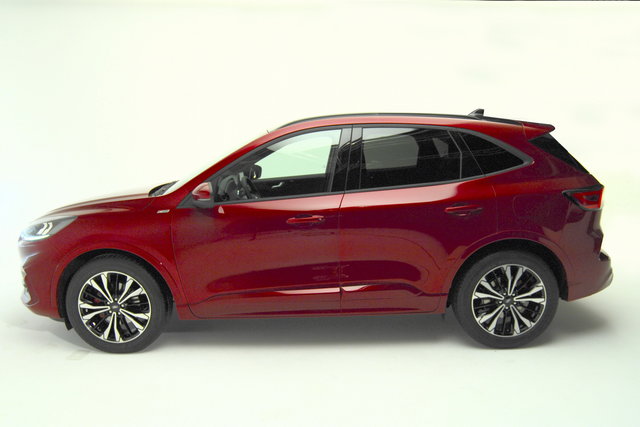ford kuga 2020 anteprima 04