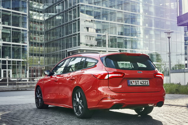 2019 ford focus st wagon 08