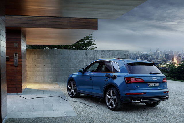 audi q5 55 tfsi e quattro ibrida 5