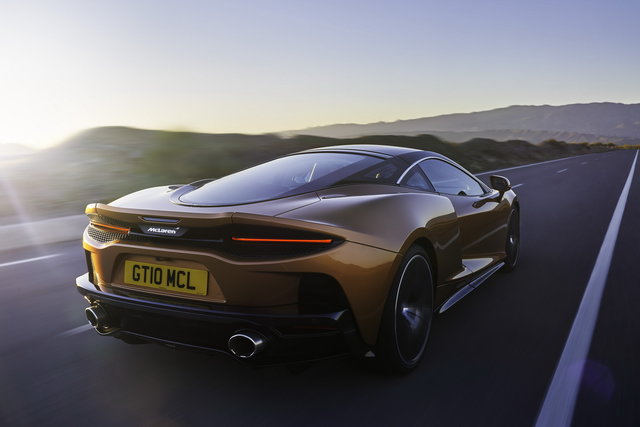 mclaren gt 2019 03