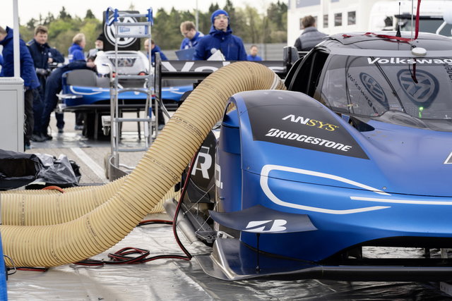 volkswagen id r nurburgring 2
