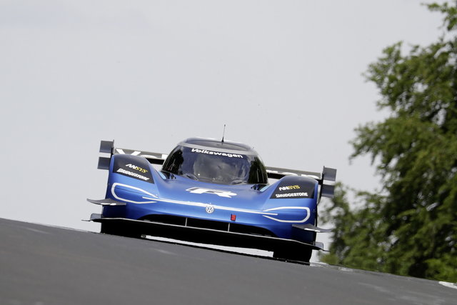 volkswagen id r nurburgring 3