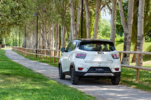 mahindra kuv100 restyling 2019 08