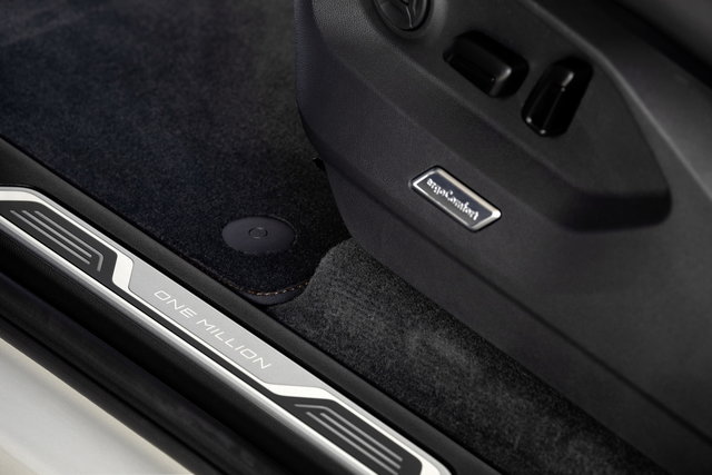 volkswagen touareg one million 05