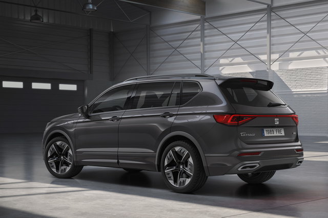seat tarraco fr phev concept car 08