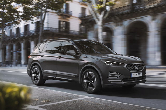 seat tarraco fr phev concept car 11