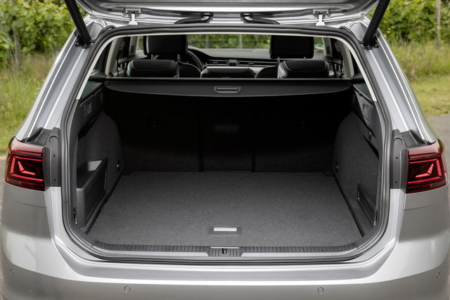 volkswagen passat gte 2019 08 04
