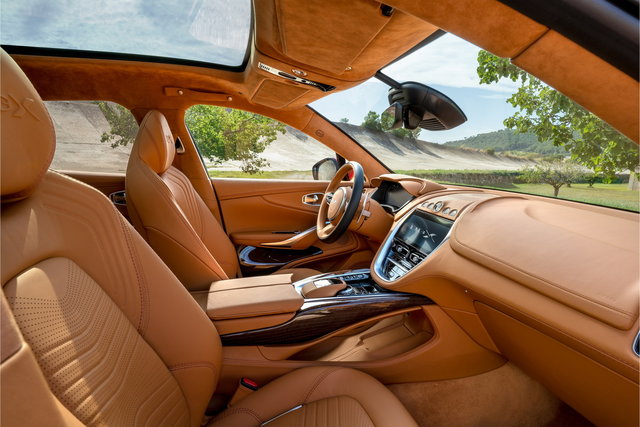 aston martin dbx 2019 11 15
