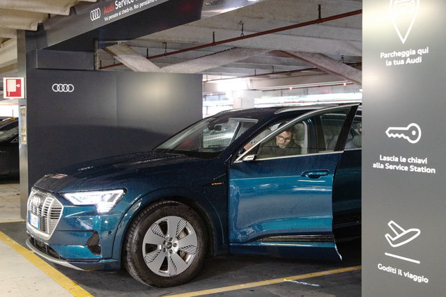 audi service station assistenza 03