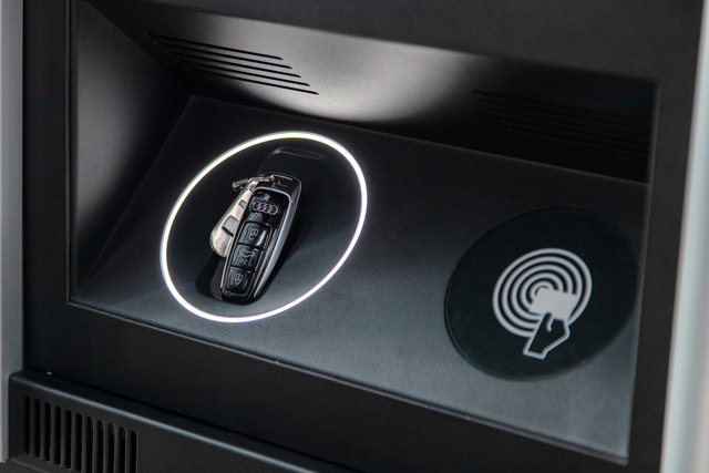 audi service station assistenza 09