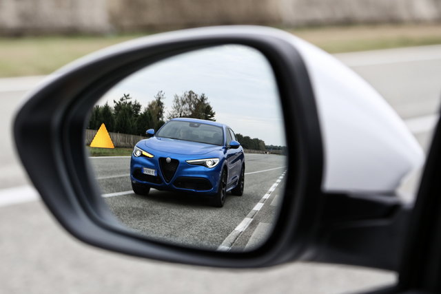 alfa romeo giulia stelvio 2020 10