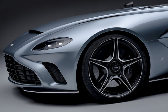 aston martin v12 speedster 09