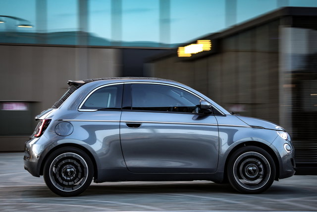 nuova fiat 500 e 2020 09