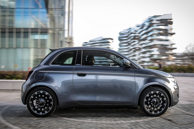 nuova fiat 500 e 2020 11