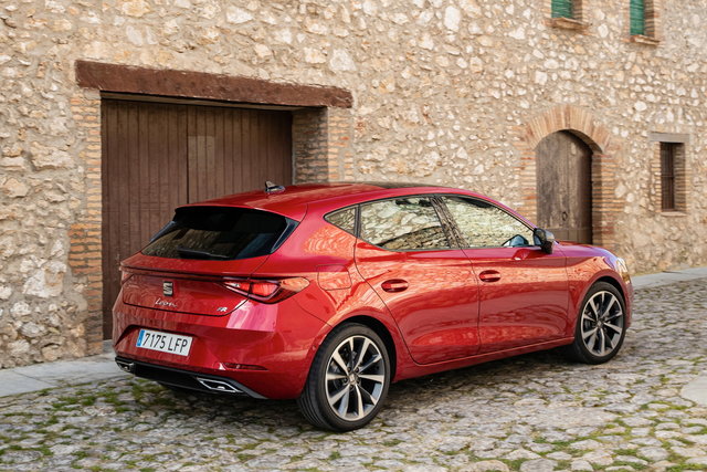 seat leon 2020 04 varie 18