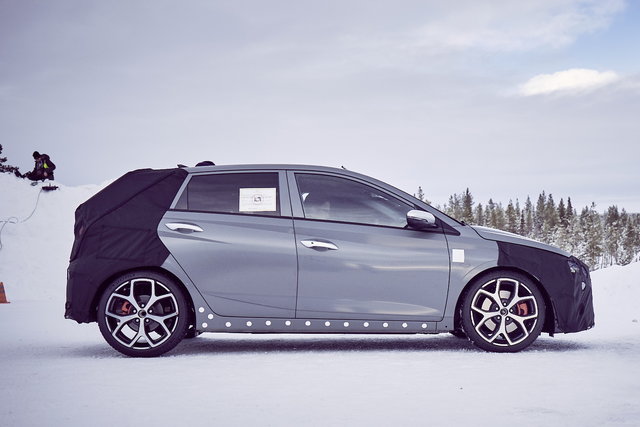 hyundai i20 n teaser 1