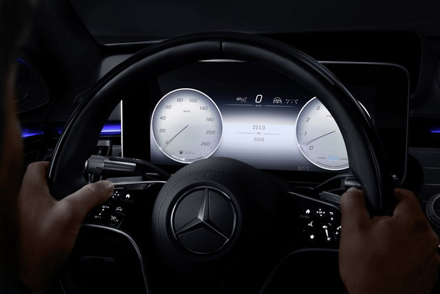 mercedes mbux 2 06