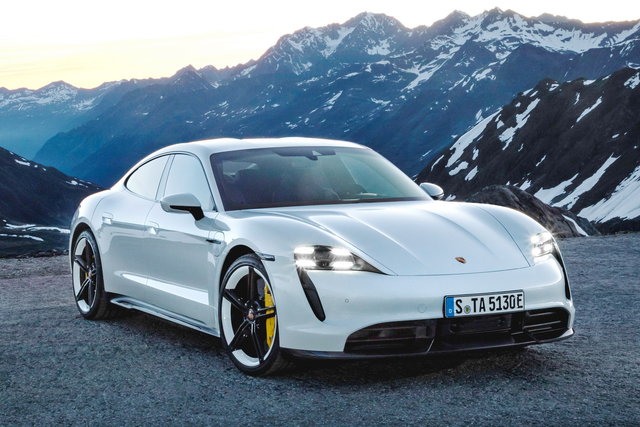 porsche taycan varie 12