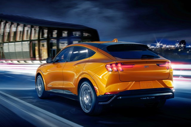 ford mustang mach e gt 2020 09 8