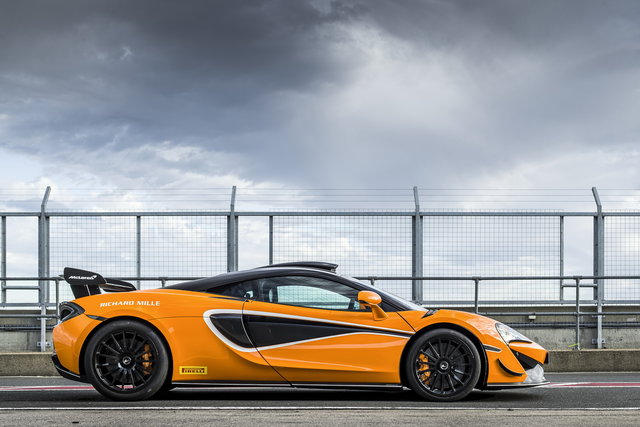 mclaren 620r r pack 06