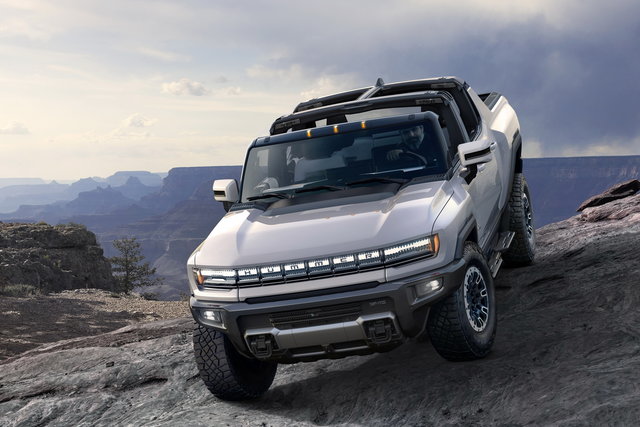 gmc hummer ev elettrico 02