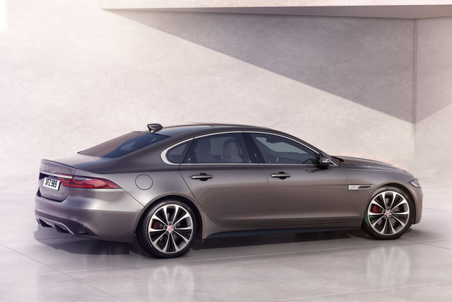 jaguar xf 2021 16